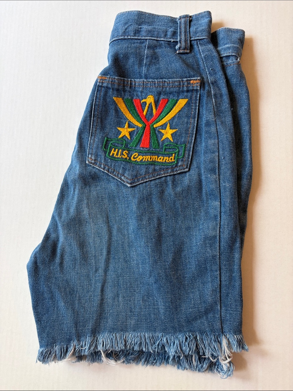 Vintage 70’s H.I.S. Blue Denim women’s Jeans shorts with Embroidered back pocket